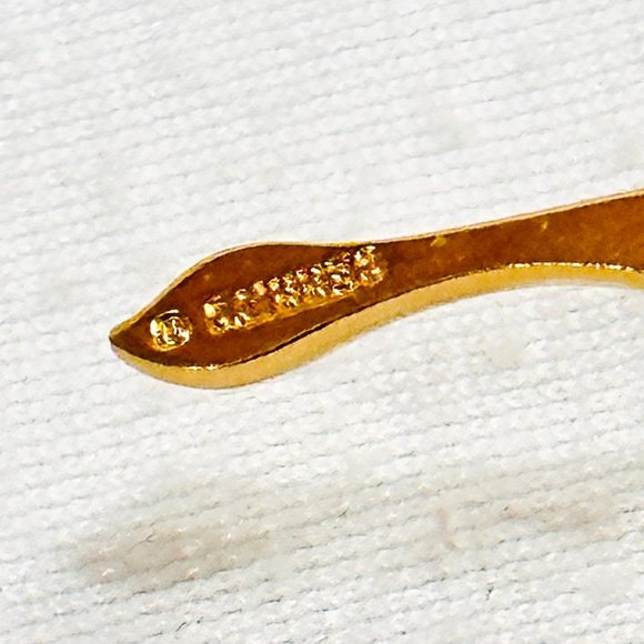 Vintage Gold Tone Single Rose Brooch by Cerrito - Picture 8 of 8